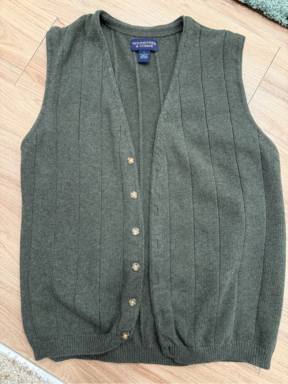 Roundtree & Yorke Men's Olive Green Ribbed Button Front Vest